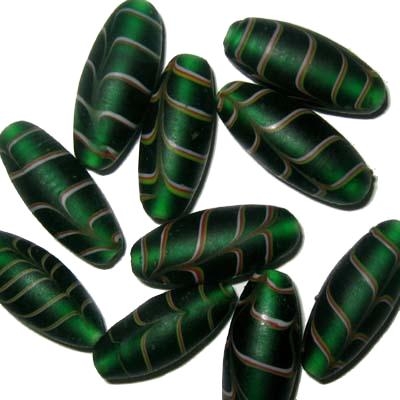 Featherbead grün, ca. 14x30mm. 1st.