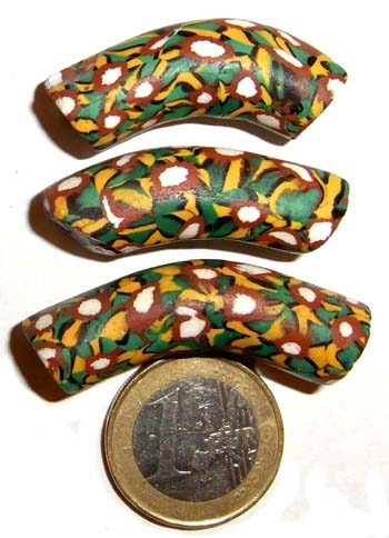 Alte Millefiori "Elbow" Perlen / 3 Perlen.